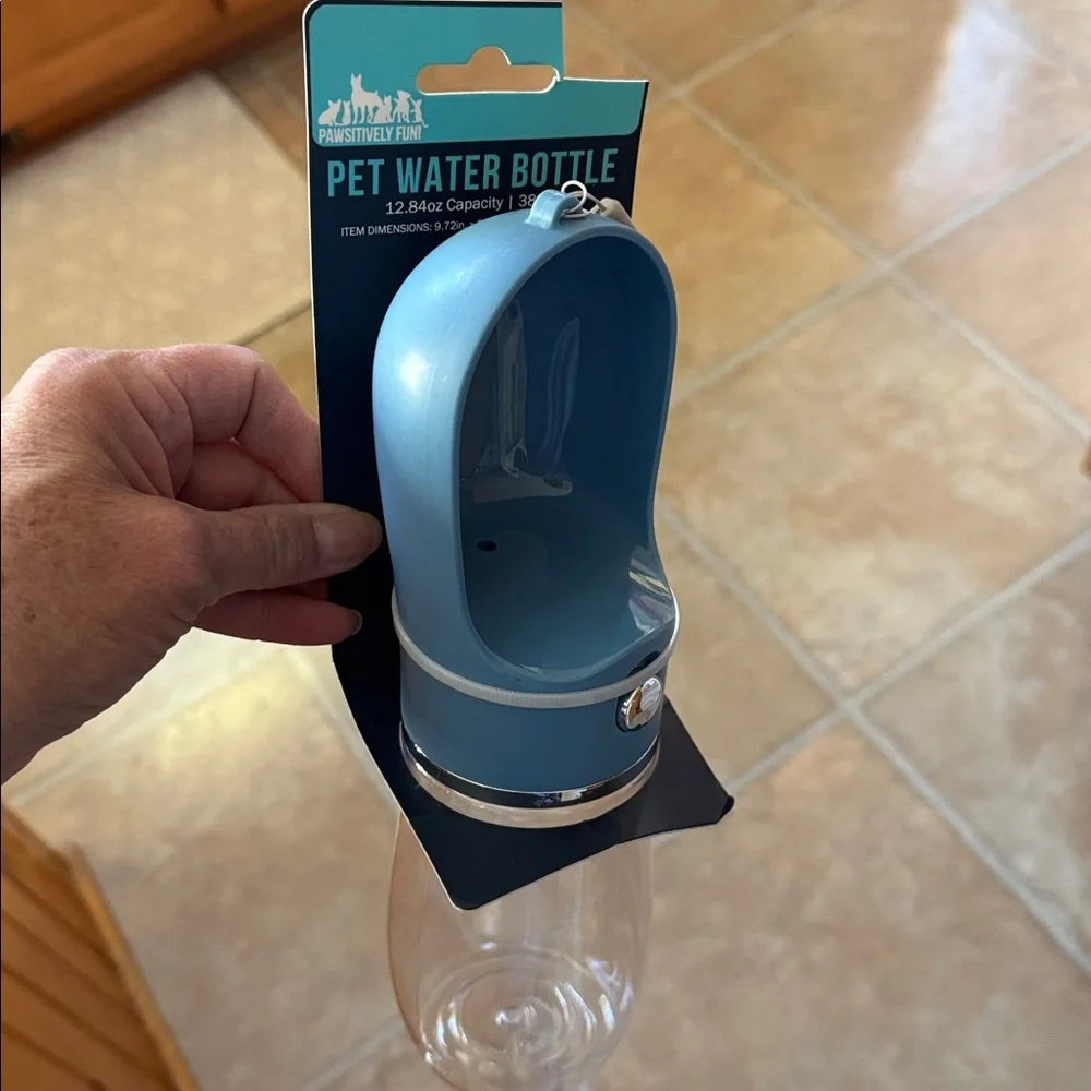 NEW Coleman Blue Travel Pet Bowl and Bottle Set